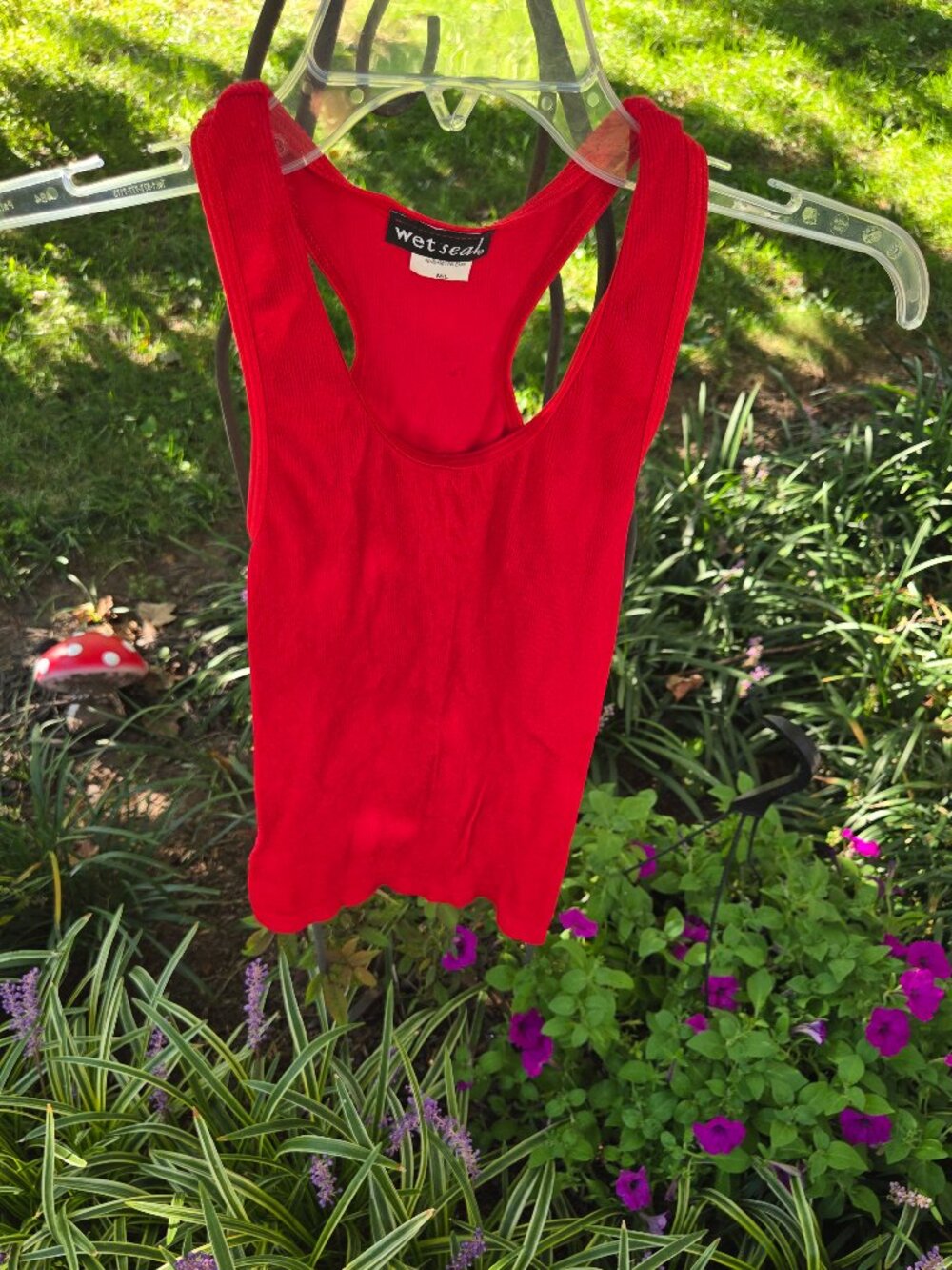 Red racerback - Picture 4 of 11